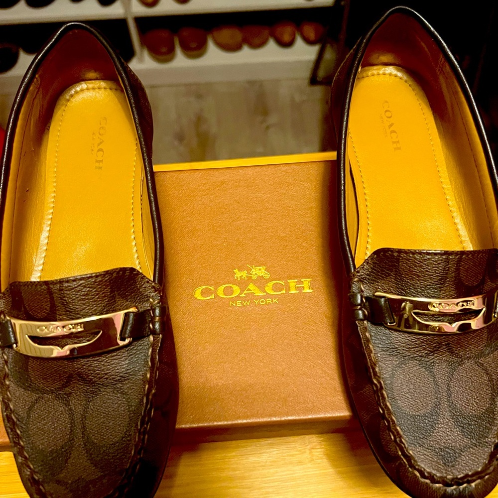 GUC and Very Clean Coach Signature “C” Leather Loafers